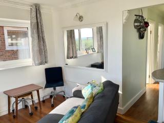 Shirls chalet in Sheppey, Leysdown - Leysdown-on-Sea - 3