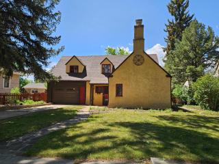 The Hollo House - Laramie - 9