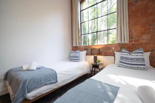 2Bed 2Bath Central Apt - Sleeps 6 - Hackington - 2