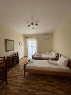 Ana Rooms - Polisi i Vogël - 9