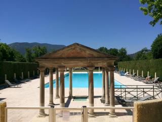 A beautiful 2 persons studio in a chateau with swimming pool - Montbrun-les-Bains - 9