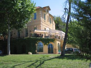 A beautiful 2 persons studio in a chateau with swimming pool - Montbrun-les-Bains - 5