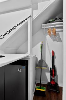 Sleek Urban Loft Dwntown Raleigh - 7