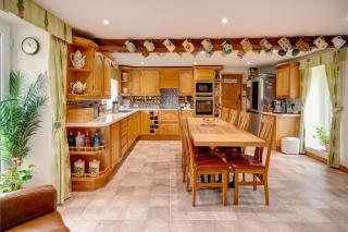 Stunning Cotswold Cottage Nr Country & River Walks - North Cerney - 6