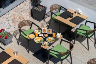 Hillside Elegance - 5