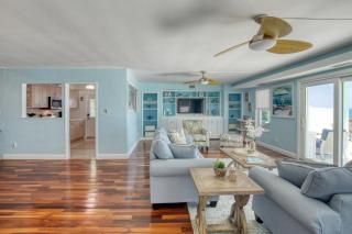A1A Beach House Retreat - 2