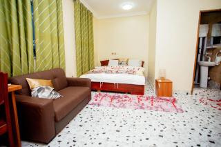 Unicymos Hotel - Dodowa - 4