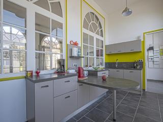 Spacious holiday home in Aure sur Mer with garden - Sainte-Honorine-des-Pertes - 3
