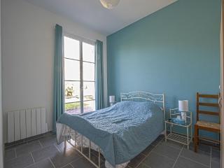 Spacious holiday home in Aure sur Mer with garden - Sainte-Honorine-des-Pertes - 2
