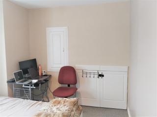 Rooms near Train Station - Burlington - 2