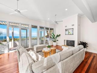 Coastal Dream BeachFront Oasis - Newcastle - 6