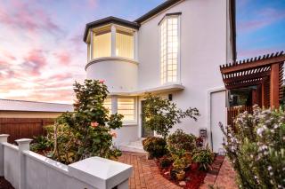 Coastal Dream BeachFront Oasis - Newcastle - 8