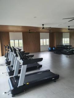 Amiera Homestay - Kampung Dengkil - 6