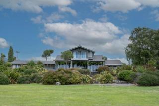 Lounge to Lake Rotorua - Rotorua - 1