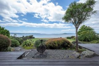 Lounge to Lake Rotorua - Rotorua - 3