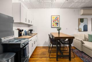 Manhattan Loft Bliss, Bright & Rustic Charm - New York - 3