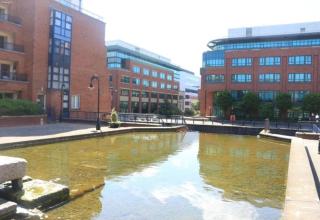 Double Room in a Cozy Apartment , Custom House Harbour Apartments - Old Warden - 2