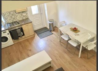 Living Stone 1 Room - 5