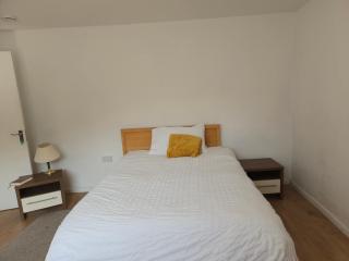 Living Stone 1 Room - Kent - 2