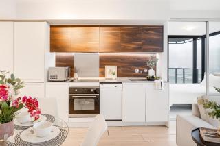 Central Vancouver 2BR Steps to Everything! - Vancouver - 3