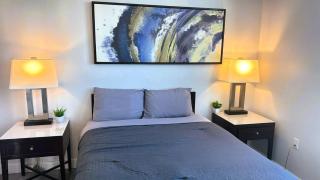 StaysPro - Hollywood Homes minutes to everything SPACIOUS AND FREE PARKING - Los Angeles - 2