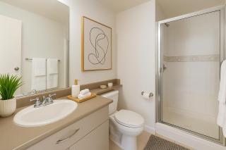 Upscale 2 Bedroom Coal Harbour Walkable Luxury - Vancouver - 1