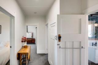 Bungalow on Chambers - 8