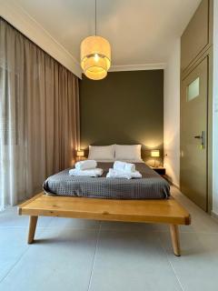 Kavala Centre Spot - 4