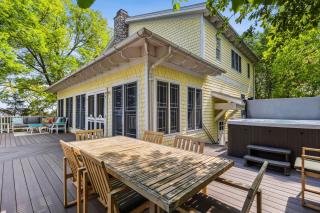 Coastal Cottage - 1