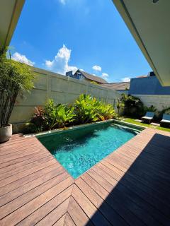Leyan Villa Seminyak - 2