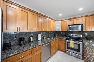 Entire Condominium in Sunny Isles - Sunny Isles Beach - 7