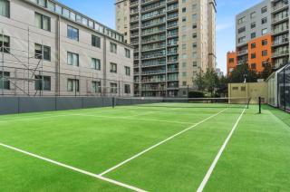 Melbourne City Luxe 3BR - Near MCG & Arts Precinct - Pool, Gym & Free Parking - 1