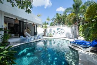 The Monroe Luxury 3-Bedroom Villa with Private Pool in Central Seminyak 900m to the Beach - Seminyak - 4