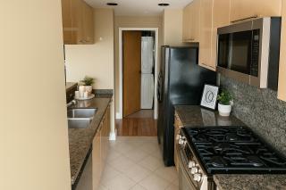 Million-Dollar 2BR Masterpiece Style and Sophistication - Vancouver - 4