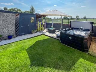 Mayglen - Crowle - 9