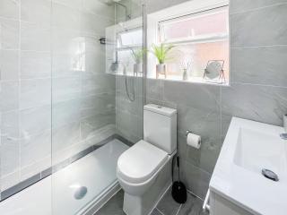 Mayglen - Crowle - 1