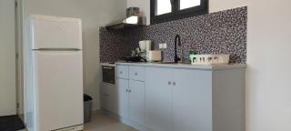 Ground-Floor Studio Apartment - Neos Marmaras - 1