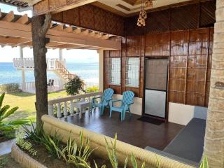 Tranquil Beach Front Cottage - Compostela - 2