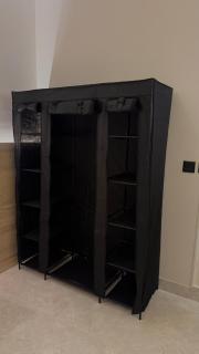 Studio with master bed and side seating - 4