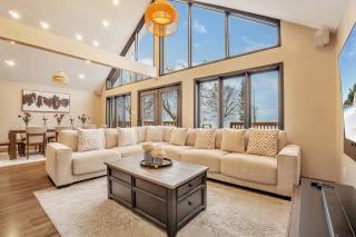 Luxurious waterfront cottage - Bowmanville - 8