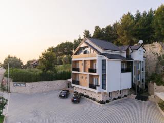 Forest Park Hotel Krujë - Nature and Calm at Kruja's Gate - 0