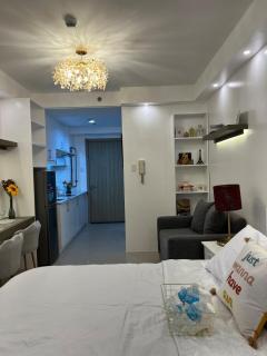 CQ House Luxe Stay with Pool View Near MOA & Airport - 8