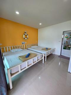 ต้นหว้ารีสอร์ท - Chao Lao Beach - 4
