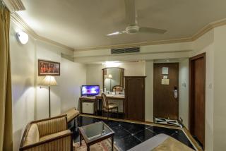 Comfort Inn President Near Ahmedabad Junction Station - Ahmedabad - 2
