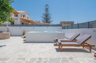 Koula's Aegina - Perdhika - 2
