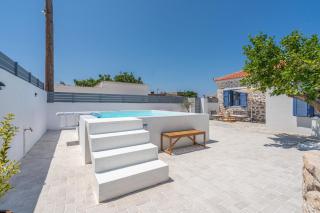 Koula's Aegina - Perdhika - 1