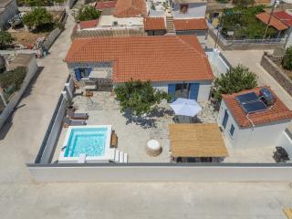 Koula's Aegina - Perdhika - 9