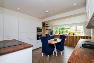 3 Bed House-Free Parking - Peebles - 2