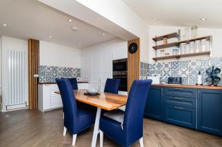 3 Bed House-Free Parking - Peebles - 0