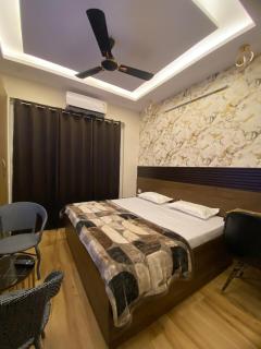 WanderNest stay - Greater Noida - 4